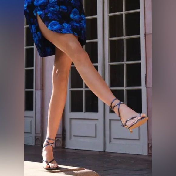 Stuart Weitzman Blue Strappy Sandals - Picture 1 of 6